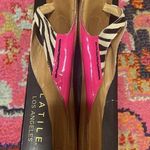 Very Volatile  bewitched thong with pony hair upper size 8 Photo 6