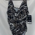 MiracleSuit NEW WITH TAG SIZE 22W Black and White Zebra Bodysuit BUILT IN BRA Photo 5
