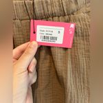 Edikted Edited Women's Tan Shorts 100% cotton size small Photo 3