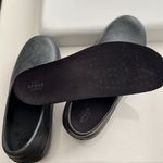 Crocs  Neria Floral Print Clogs Womens Black Professional Slip-ons size 8 women’s Photo 5