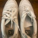 VEJA  Women White And Gold Sneakers Shoes Size 6 Photo 4