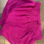 Lululemon hottie hots size 6 high rise 4 inch perfect condition just to big Pink Photo 0