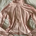Amazon  pink running jacket Photo 0