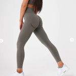 NVGTN Butt Scrunch Cinched Seamless Contour Leggings Olive Dark Green XS Gym Photo 0