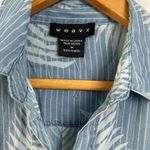 Weavz | Chambray Shirt with Light Pink Stripes and Fern Leaves sz M Blue Size M Photo 1