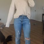 Cream Sweater Size M Photo 0