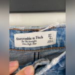 Abercrombie & Fitch  the 90s straight ultra high rise jeans, light wash size 4S Photo 1