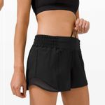Lululemon  Hotty Hot Short *High-Rise 2.5"
Black Photo 1
