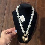 Piper . K VIRAL 21" NECKLACE WITH PEARLS AND A HEART IN MATTE GOLD Photo 1