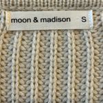Moon & Madison Beige Knit V Neck Pullover Sweater Size S Tan Photo 2