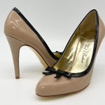Ted Baker Womens Shoes Size US 6 Beige Black Bow Stiletto Patent Leather Glam Photo 0