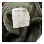 Torrid  Olive Green Twill Button Front Utility Shorts Plus Size 24 NWT‎ Photo 6