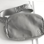 Lululemon Everywhere Belt Bag Photo 0