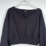 Forever 21 Cropped Sweatshirt Womens Black Half Sweater Crop Top Shirt Size M Photo 1