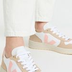 VEJA V10 Sneakers Photo 0