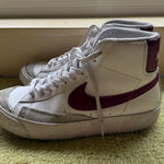 Nike  Blazer Mid 77 Women’s Photo 0