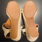 Lucky Brand T- Strap Wedge Sandals - Women 7.5 - Tan with Gold Metallic Threads Photo 3