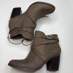 Style & Co Women's Zetaa Strappy Belt-Heel Booties- Size 8.5 Photo 3
