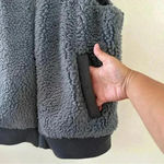 Bass Outdoor Women Route Hiking Faux Sherpa Vest‎ Size Small Gray Outdoorsy Photo 4