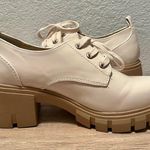 Soda Chunky Heel Oxford Shoes Photo 2