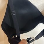 SKIMS  wireless form tshirt Demi bra in color onyx size 32D Photo 6