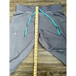 FIGS  Women's Gray Cargo Pockets Straight Leg Scrub Pants Medium Photo 2