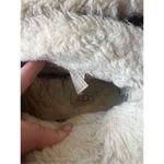 UGG  Woman’s Slippers Size 8 -Flaws Photo 4