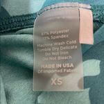 Bombshell sportswear Bombshell Fit Camo Leggings size XS Photo 10