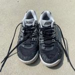 ASICS Volleyball Shoes Photo 2