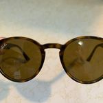 Ray-Ban Sunglasses Photo 8