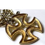 Maltese Cross Honor, Protection, Courage Gold Tone Link Chain Pendant Necklace Photo 3