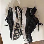 Hoka  Bondi 7 Black and White Athletic Shoes 7.5 Wide Photo 3