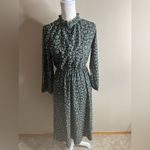 NWT Colza size small elastic fitted waist green with small cream flowers Photo 6