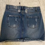 Boohoo NWOT Distressed Denim Jean Mini Skirt - Size 6 Photo 2