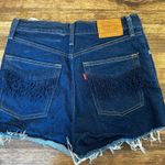 Levi's Levi’s Ribcage Shorts High-Rise Photo 1