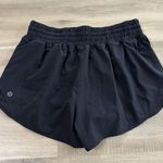 Lululemon  Hotty Hot Short High-Rise 2.5" Women Size 6 Black Photo 1