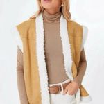 TUCKERNUCK Hyacinth House Tan Faux Suede Shearling Crosby Vest M Boho Western Brown Size M Photo 0