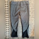 The North Face  Dynamix Capri Leggings Heather Gray/Black Size Small Photo 1