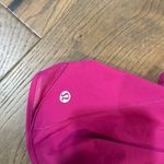 Lululemon hottie hots size 6 high rise 4 inch perfect condition just to big Pink Photo 3