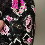 Danz N Motion Lips X Lipstick Sequins Rollbag Black & Pink Photo 3