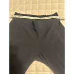 Athleta  Cargo Straight Leg Athletic Pants Women's Size 4 Athlesiure Active Black Photo 6