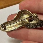 1928 Brand Rhinestone Gold Tone Hat With Pink & Purple Flowers Brooch Pin Photo 2