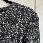 Lululemon  Extra Mile Long Sleeve Black & White Running Top with Pocket Women’s 6 Photo 4