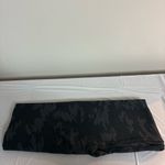 Spanx  Seamless Camo Leggings – Black Camo – Size L – High Rise Shaping Photo 2