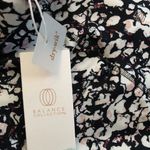 Balance Collection Leggings  Photo 3