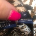 Gloria Vanderbilt  casual size 3X animal print blouse Photo 6