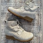 Sorel  Women’s Sz 7.5 Evie Lace-Up wedge bootie in tan suede Photo 0