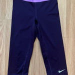 Nike ‎ Pro Dri-Fit Purple Training Capri Tight Leggings Women’s Size Small Active Photo 0