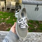 Vans Off The Wall Classic grey white Skate Shoe Men’s 4 Womens 5.5 Photo 5