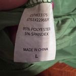 Heart soul  Green Top Photo 3